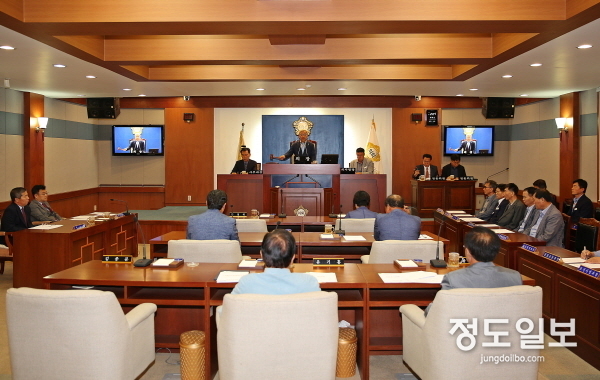 제305회 장수군의회 임시회 개회