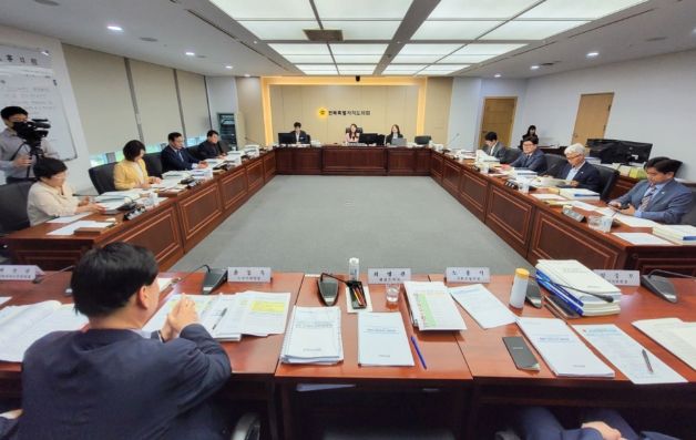 도의회 예결위, 전북자치도 및 도교육청 추경예산안 심사 돌입