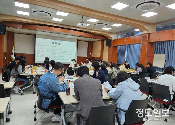 안성교육지원청, 안성시 교사, 교육과정에 날개 달기