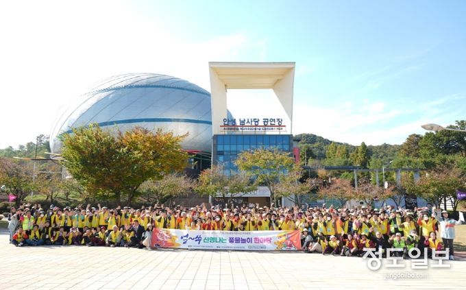 안성시노인복지관, 2024년 노인일자리 및 사회활동 지원사업 문화활동 ‘바우덕이 풍물단 특설공연’ 진행