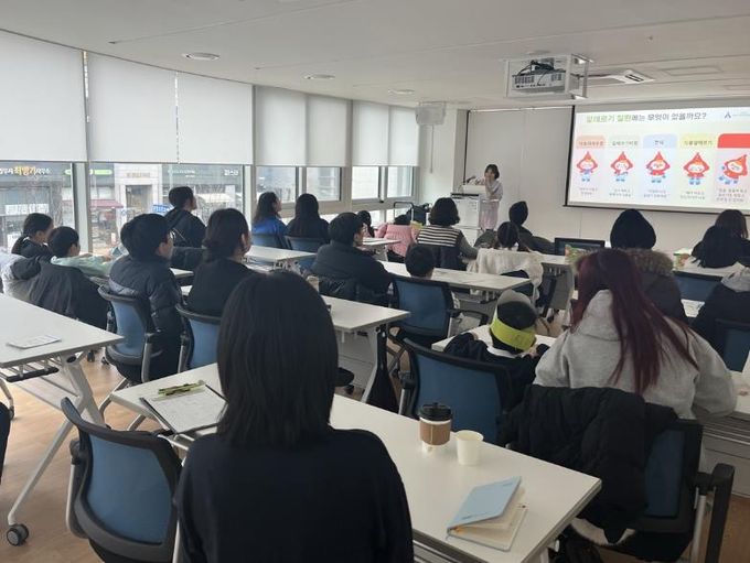 파주시 운정보건소, 아토피 환아 가족 대상 ‘아로마 교실’로 체험형 건강 지원