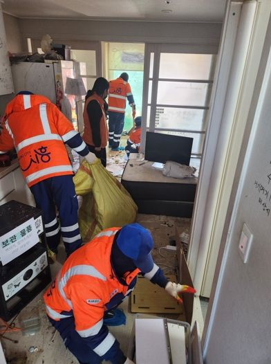 장곡동, ‘똑똑 주거환경 클린사업’으로 저장강박 가구에 희망 더해